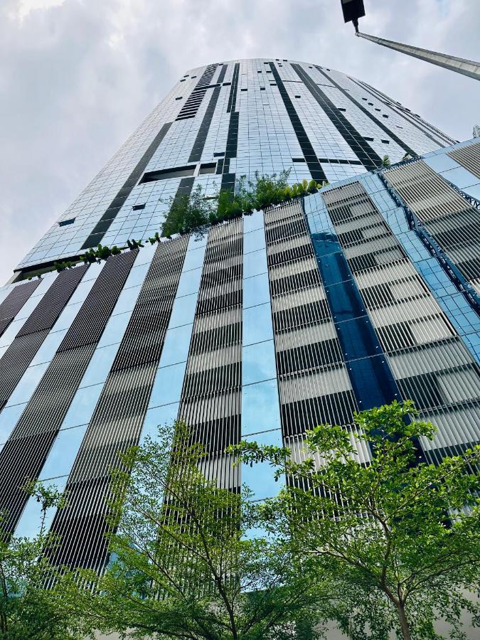 Luxury Suites At Eaton Klcc Kuala Lumpur Exterior photo