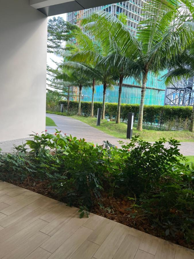 Luxury Suites At Eaton Klcc Kuala Lumpur Exterior photo