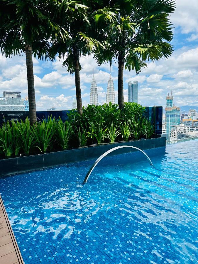 Luxury Suites At Eaton Klcc Kuala Lumpur Exterior photo